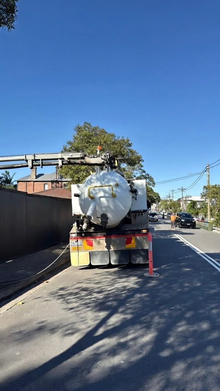 Vacuum excavation on site – Proman Group